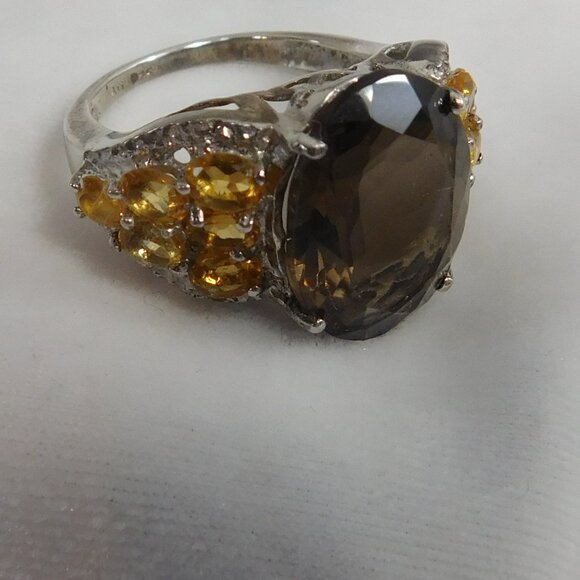For Sale Ladies AG 925 Topaz Ring - Picture 3 of 4